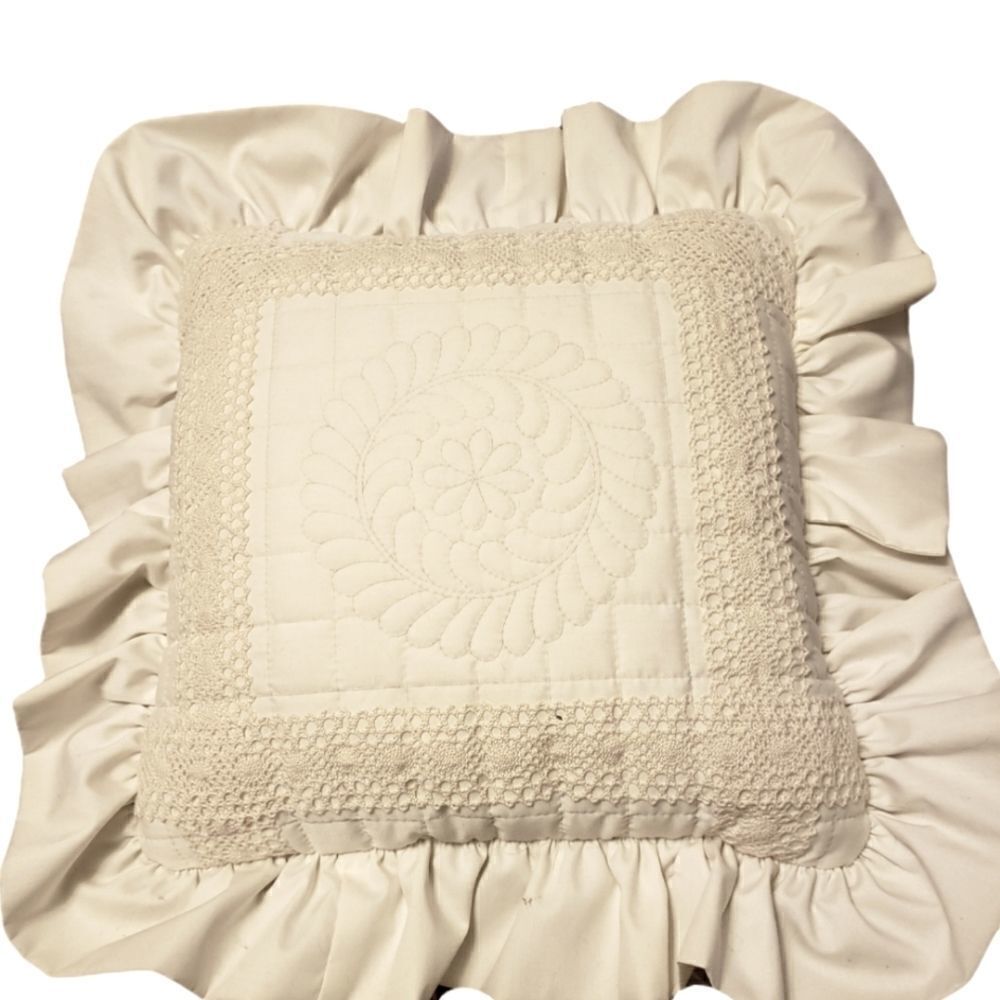 Lace and quilted pillow, 20 inch, ivory